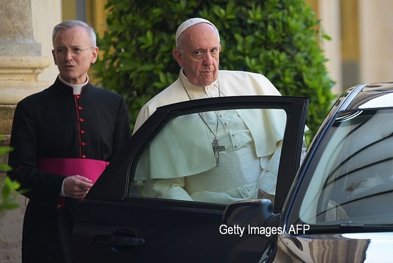 Papa Francisc a vizitat o familie de români ortodocsi in Italia. Ce a spus Suveranul Pontif cand a sunat la usa