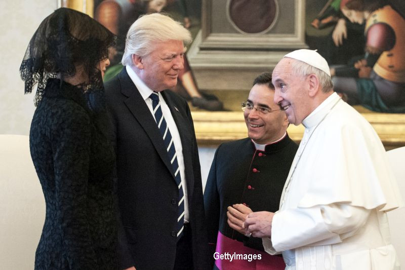 Indemnul la pace al Papei pentru Donald Trump: "Dorinta mea este sa te transformi intr-un maslin al pacii". Reactia lui Trump