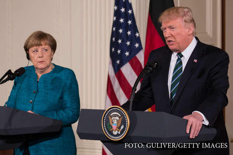 Donald Trump le-a spus liderilor UE ca "germanii sunt foarte rai". Juncker neaga: "E o problema de traducere"