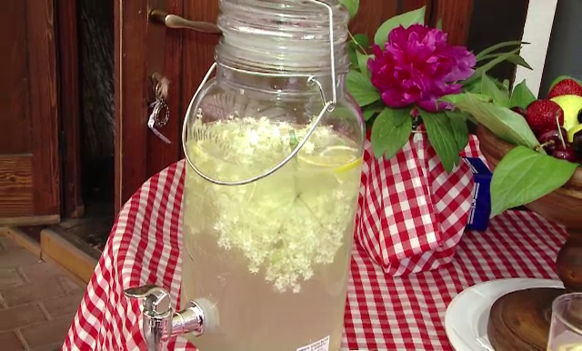 A început sezonul socatei. Ingredientele pentru cea mai bună rețetă