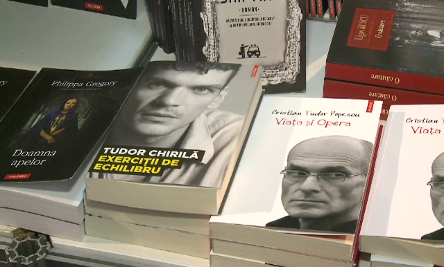 "Exercitiile de echilibru", de Tudor Chirila, o carte de retete si viata lui Zelea Codreanu, cele mai vandute la Bookfest
