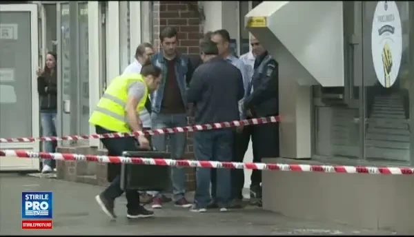 Autorul jafului de la o banca din Sectorul 4 al Capitalei a reusit sa plece cu 69.000 de lei. El este cautat de politisti