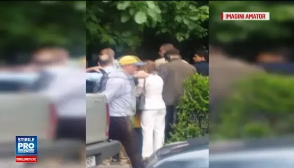 Umilinta nationala. Mii si mii de oameni stau si cate 5 ore in picioare ca sa obtina un pasaport