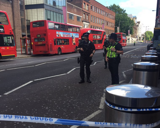 Alerta de la teatrul Old Vic din Londra s-a dovedit falsa. Fortele de ordine nu au gasit nimic suspect