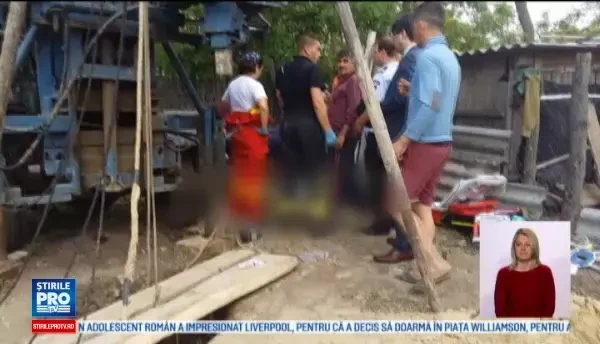 Sfarsit brutal pentru un tanar de 23 de ani din Vaslui. A murit strivit de un mal de pamant cand a coborat intr-un put