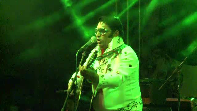 Festivalul "Femei pe Matasari" a avut succes chiar daca in Bucuresti a plouat puternic: "Ploaia este binecuvantare!"