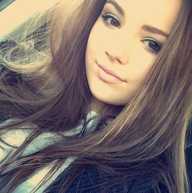 Si-a luat propria viata la doar 18 ani, dupa ce a fost maltratata de iubit. Fotografia gasita de parinti dupa tragedie