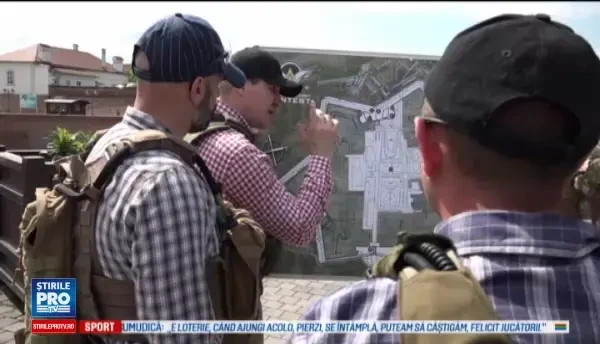 Concurs de airsoft in cetatea de la Alba Iulia. Zeci de pasionati au transformat zona intr-un adevarat camp de lupta
