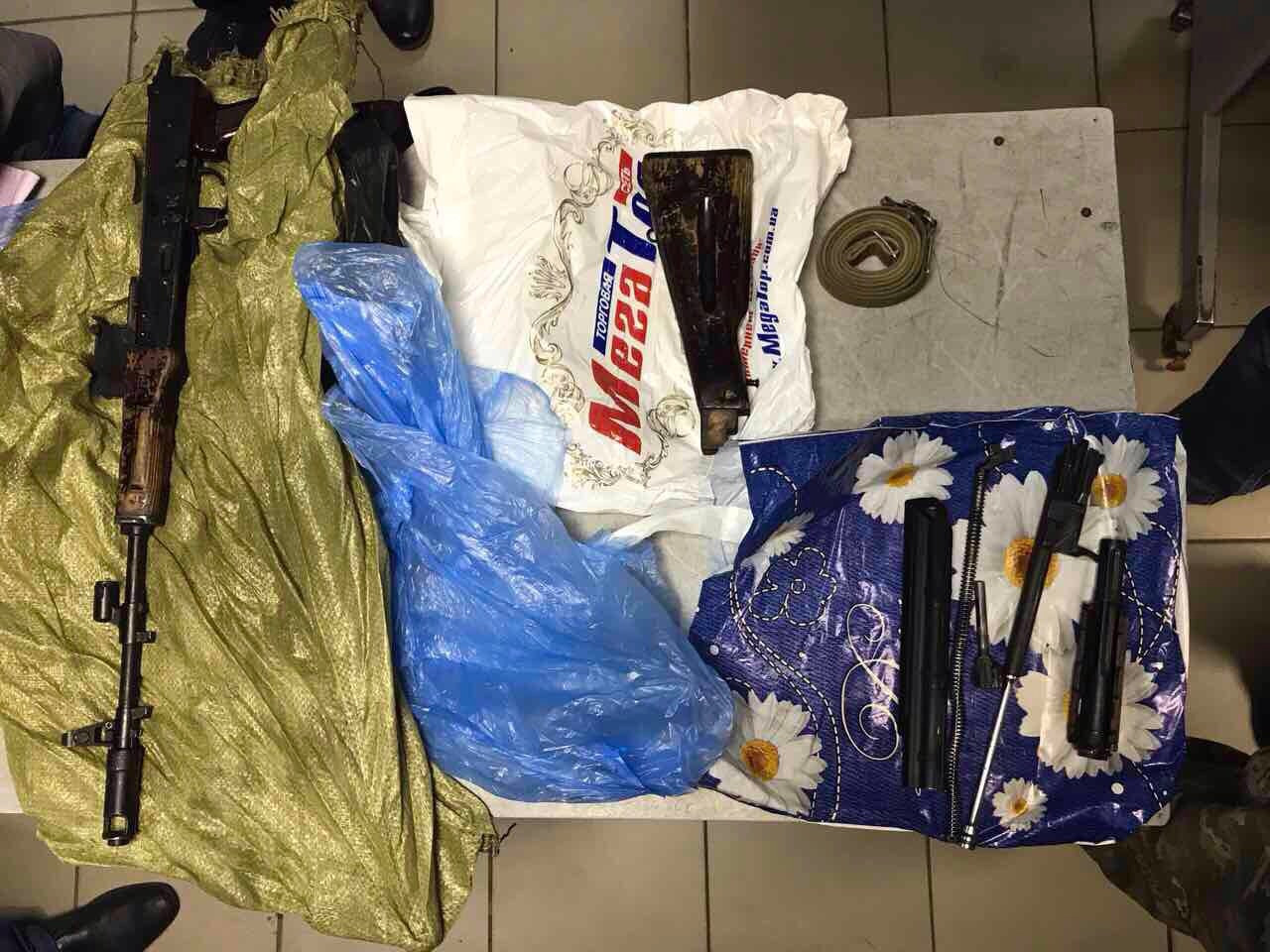 ak-47 in geanta