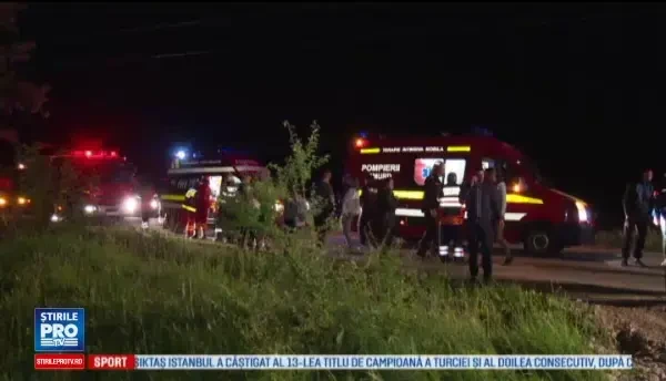 Soferita de 20 de ani cu permis de conducere de 1 an, cu fractura craniana dupa ce a doborat un stalp de electricitate