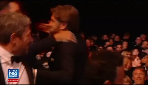 Cannes 2017. Regizorul filmului The Square, care a castigat marele premiu, a facut show pe scena: tipat al fericirii