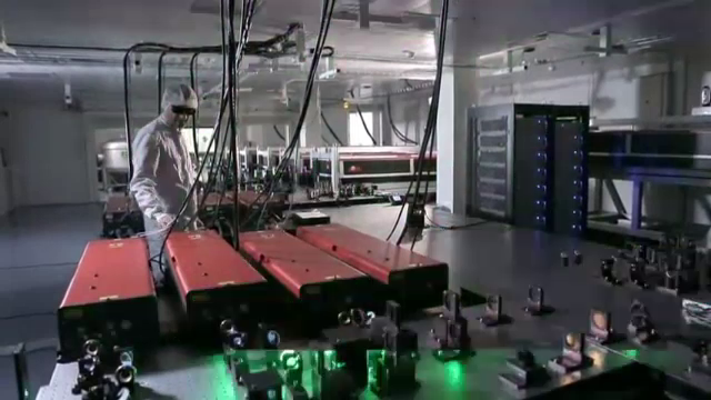 Laserul de la Măgurele a ajuns la "cea mai mare putere din lume". Ce probleme au apărut