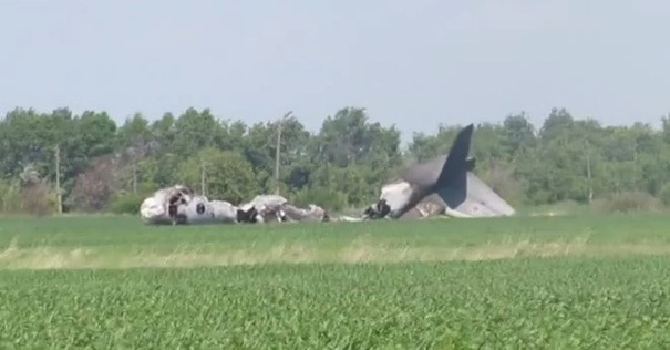 Un mort si cinci raniti, dupa ce un avion s-a prabusit in Rusia. VIDEO
