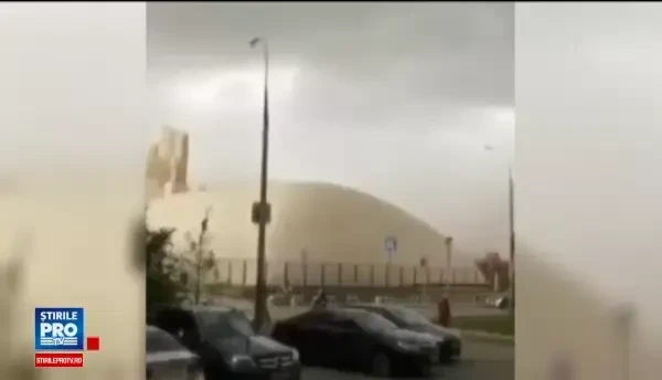 13 morti si 70 de raniti dupa furtuna violenta din Moscova: Am fost loviti de un adevarat uragan