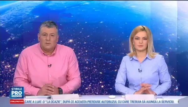 O uriasa alunecare de teren a fost filmata de un martor intr-o regiune muntoasa din Tadjikistan