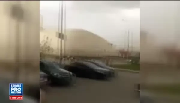 13 morti si 70 de raniti dupa furtuna violenta din Moscova: Am fost loviti de un adevarat uragan. FOTO si VIDEO
