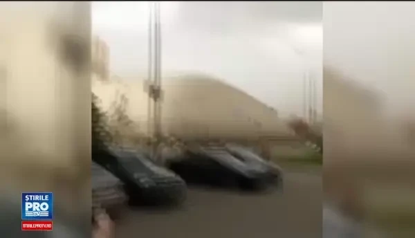 13 morti si 70 de raniti dupa furtuna violenta din Moscova: Am fost loviti de un adevarat uragan. FOTO si VIDEO