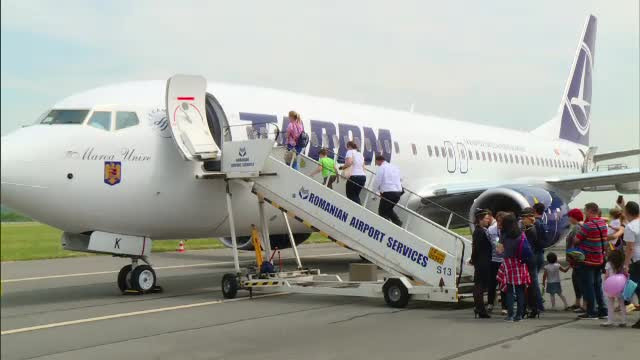 Aeronava "Marea Unire" a ajuns in Romania. Cand vom putea zbura cu Tarom in SUA si China
