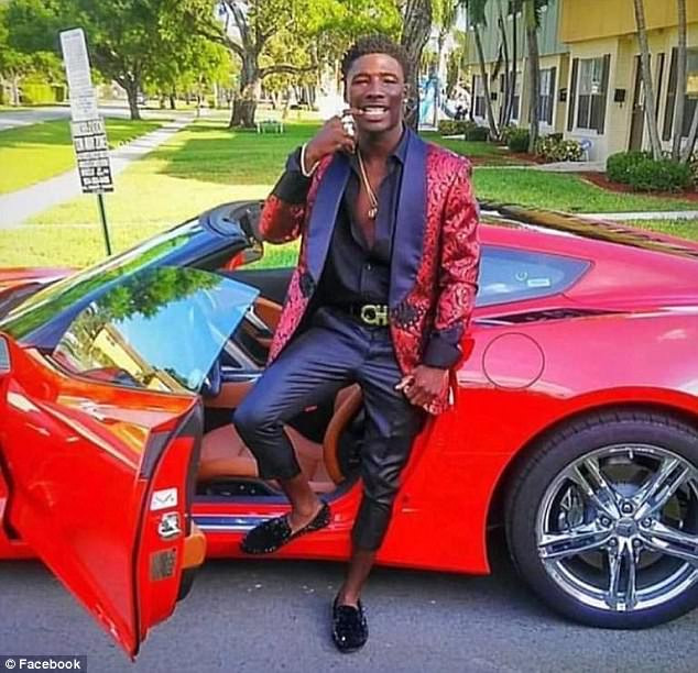 Tragedie petrecuta chiar in ziua balului de absolvire. Ce a patit un adolescent dupa ce mama lui i-a inchiriat o masina. FOTO