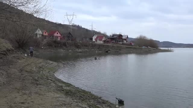 Lacul din Romania considerat Raiul pescarilor, secat de Apele Romane. Localnic: "E nenorocire, arata ca la Sahara"