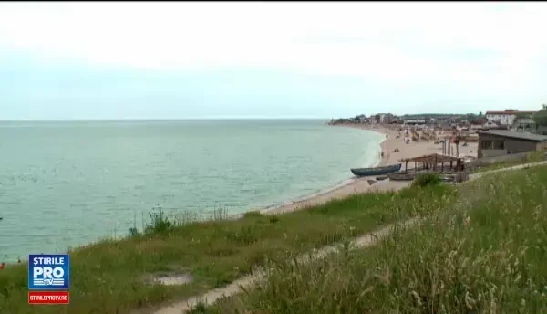 Vama Veche, asaltata de turisti in minivacanta de Rusalii. Cum vor petrece tinerii