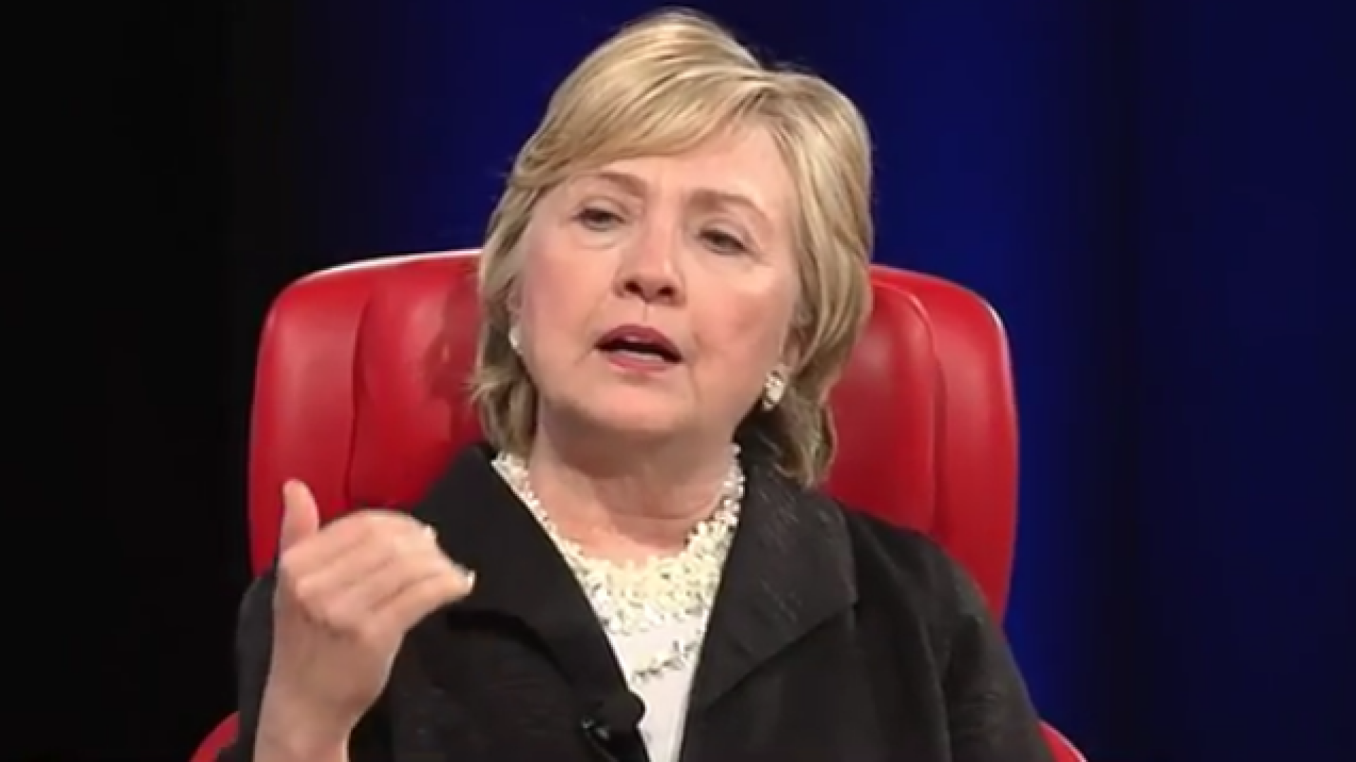 Hillary Clinton a acuzat o complicitate intre rusi si americani impotriva sa la alegerile din SUA: "Aveau un plan"