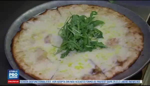 Avocado, fructul minune al momentului, introdus de restaurante ca topping pentru pizza, cocktailuri sau deserturi