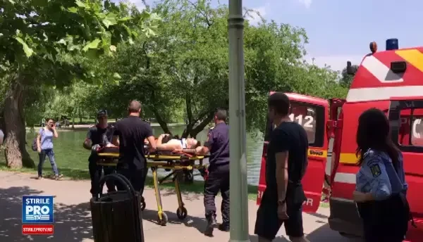 Barbat ranit grav de o creanga uriasa care s-a rupt dintr-un copac, in parcul IOR. Sotia si copilul au scapat nevatamati