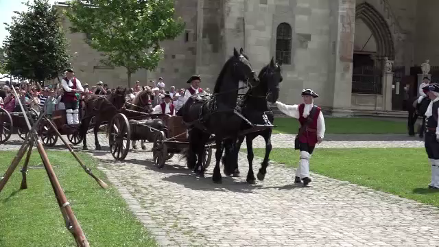 Cetatea Alba Carolina, asaltata de turisti in vacanta de Rusalii. Turist: "Simti istoria pana in maduva oaselor"