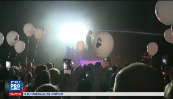 Smiley in lacrimi pe scena, la concertul care a marcat 10 ani de cariera solo