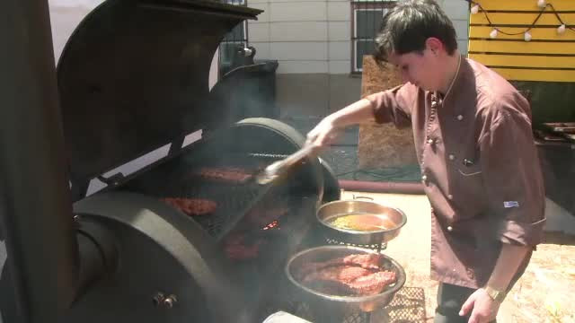 Sibiul, inmiresmat de aromele Festivalului de Mancare Stradala. Bucatarii au gatit mancaruri din diverse colturi ale lumii