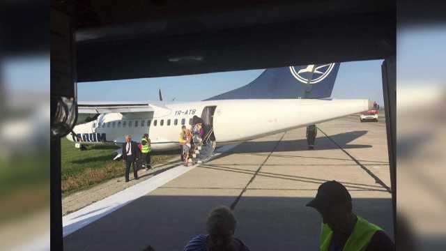 Haosul creat de aeronava Tarom iesita de pe pista in Chisinau. 5 avioane nu puteau ateriza, riscau sa ramana fara combustibil
