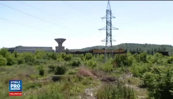 Doi tineri din Iasi s-au urcat pe o macara, ca sa-si faca un selfie. Aventura lor s-a terminat insa tragic