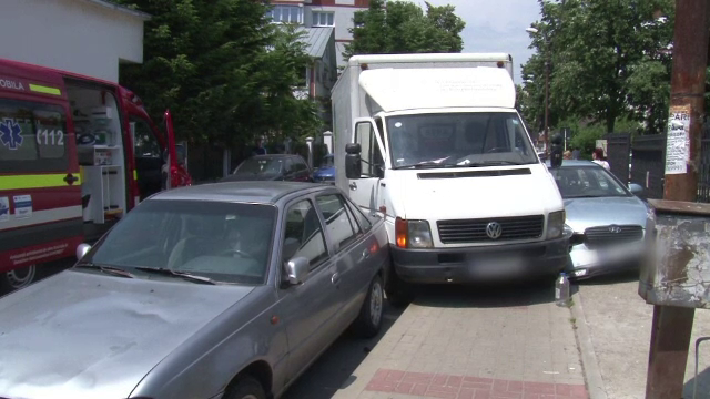 Un barbat din Botosani a facut infract in timp ce se afla la volan. Martorii au incercat sa opreasca masina