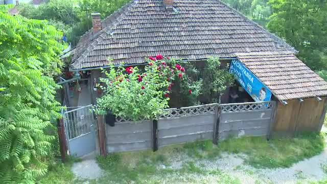 O familie din Oradea risca sa ajunga in strada, deoarece casa lor va fi demolata: "Au venit cu buldozerul"