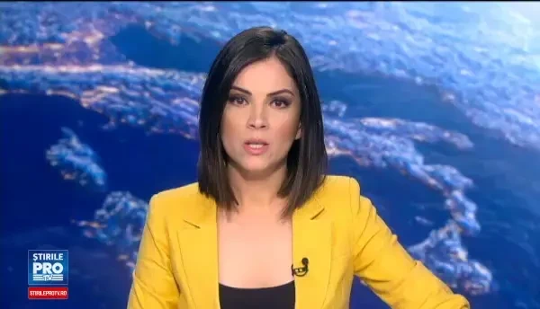 Un tanar care chinuia un pui de vulpe s-a filmat si a postat imaginile pe internet. Cat ar putea sta la inchisoare