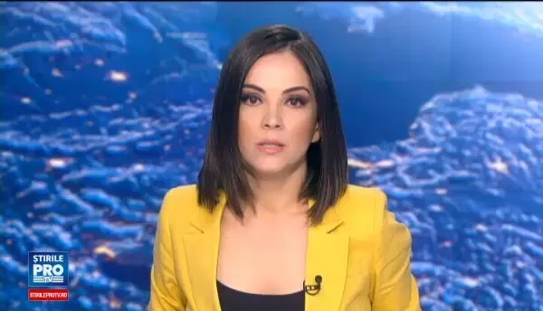 O femeie a fost filmata cand fura flori din fata Casei de Cultura Salonta. Ce risca acum