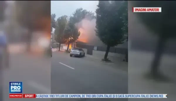 Explozie in centrul orasului Pitesti, 3 cladiri distruse. Ce au gasit pompierii in interiorul lor