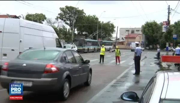 Elevii de gimnaziu devin pentru o luna politisti rutieri. Ce vor face patrulele scolare