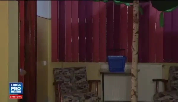 Doi copii din Campina au dat o lectie civica. Ce au facut cu banii gasiti pe jos, pe care nu stiau nici sa-i numere corect