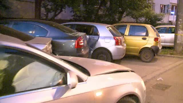 "Performanta" unui sofer din Bucuresti, care a condus baut. Barbatul a intrat cu masina in 7 autoturisme parcate