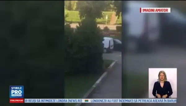 Momentul in care un sofer a spulberat cu masina o terasa din Satu Mare. Motivul pentru care barbatul s-a infuriat