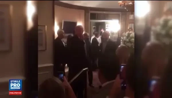 Donald Trump a dat buzna la o nunta sarbatorita intr-un club al sau in New Jersey. Reactia invitatilor cand l-au vazut