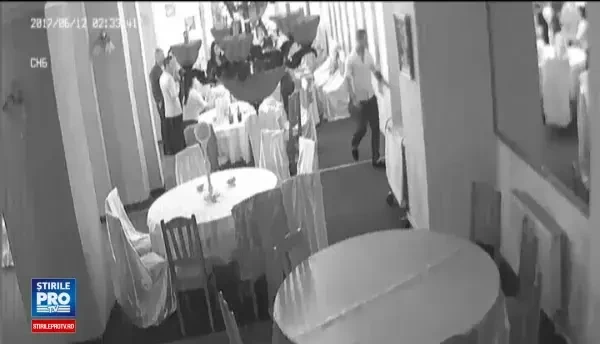 Dupa ce au comandat 60 de meniuri si au baut pe rupte, nuntasii au plecat fara sa achite consumatia. Cat venise nota de plata