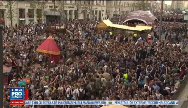 Casa Alba a cerut Rusiei eliberarea celor 1500 de oameni arestati dupa proteste. 30 de zile de inchisoare pentru Navalnii