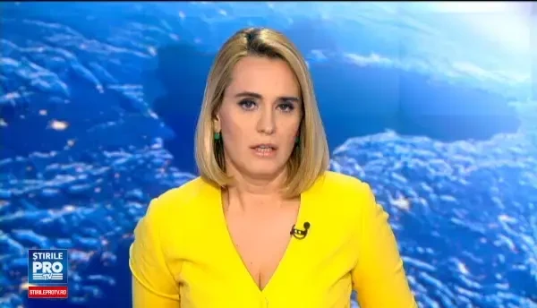 Reactia designerului Tory Burch dupa ce a fost acuzata ca a copiat haina traditionala romaneasca. Romanii au criticat-o iar