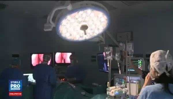 Operatie pe creier facuta de medici romani, la BRAIN Institute din Capitala, filmata si postata pe Facebook. VIDEO