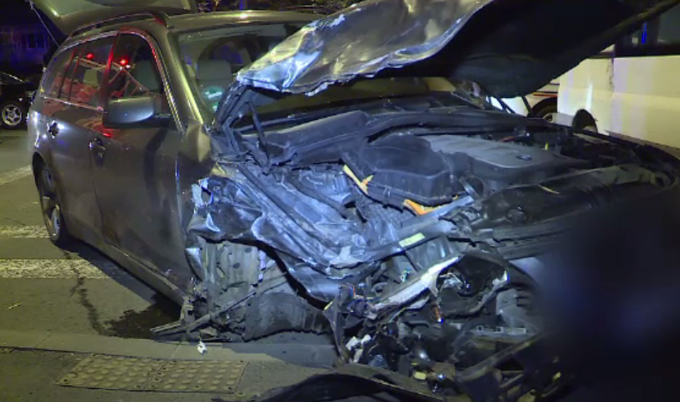 Un sofer baut a lovit sapte masini in Capitala. "Dormeam bustean, m-a trezit sotia ca este accident"