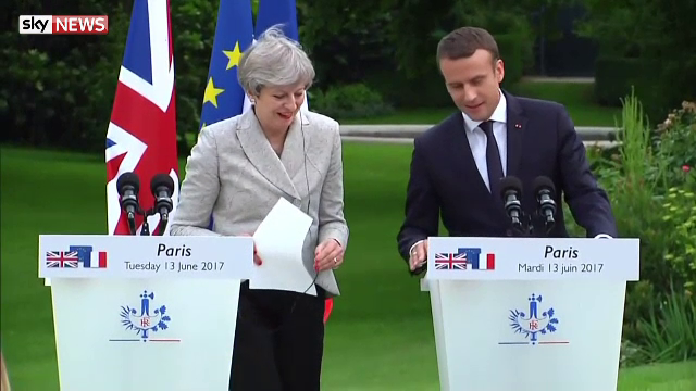 Dupa pariul pierdut la alegerile din Marea Britanie, Theresa May a avut parte de un moment stanjenitor la Paris