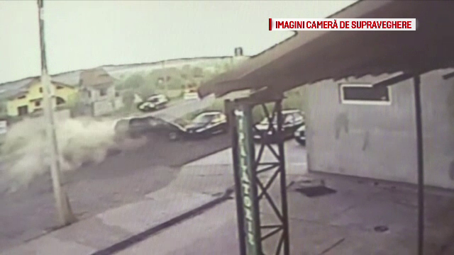 Accident grav, miercuri dimineata, pe o sosea din Gorj. A plonjat cu masina pe un camp dupa ce un alt sofer i-a taiat calea